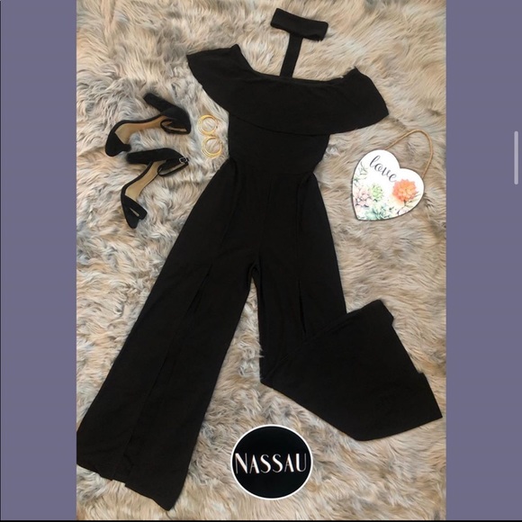 Black Off-Shoulder Jumpsuit with Front Slits - Picture 4 of 9